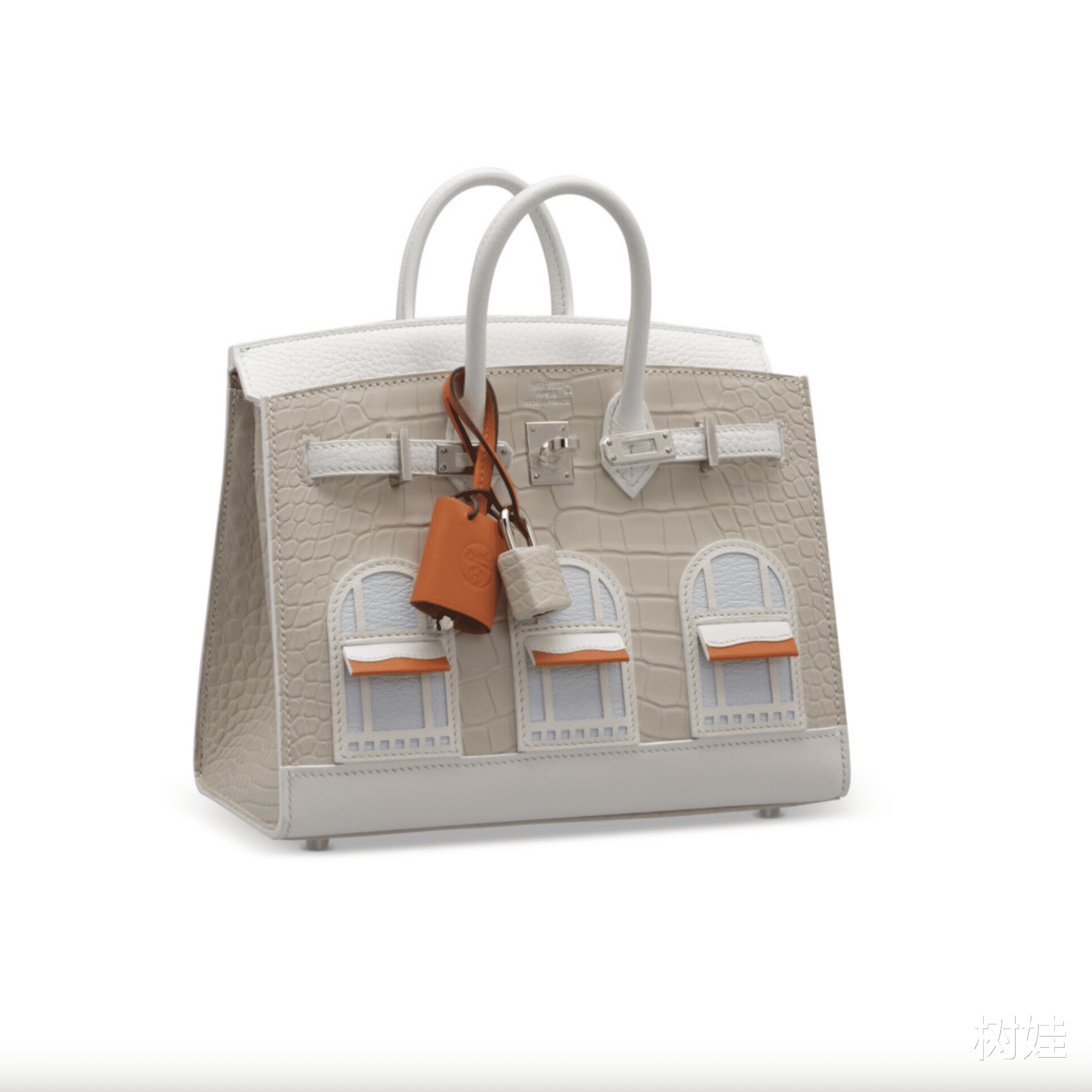 甘比再晒定制企鹅包包，受刘銮雄影响收藏包包无数，已成女收藏家