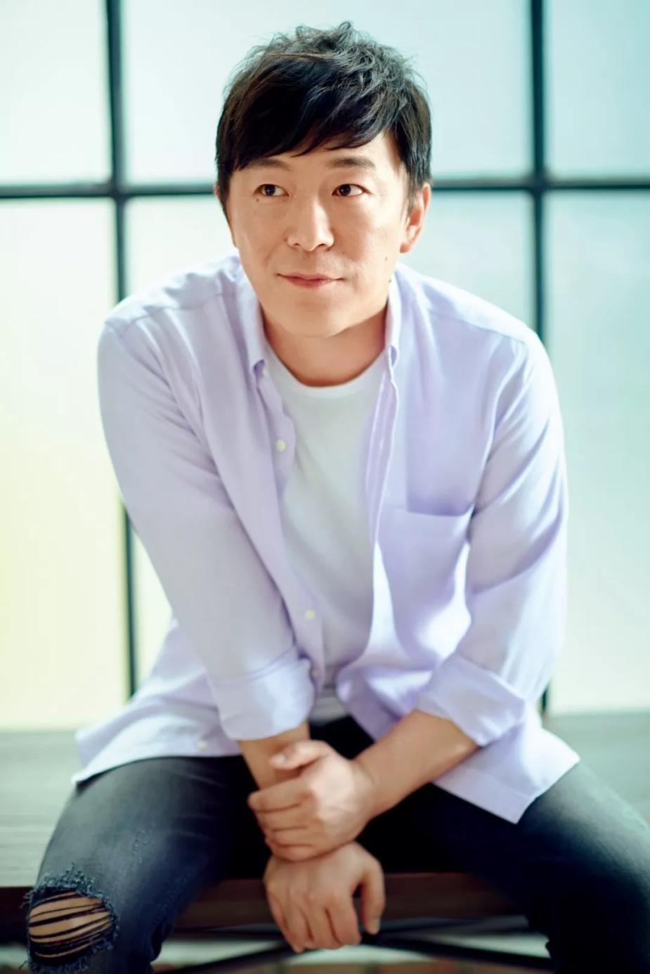 回顾黄渤为何看到山区女孩被扇一巴掌后,放弃资助女孩?