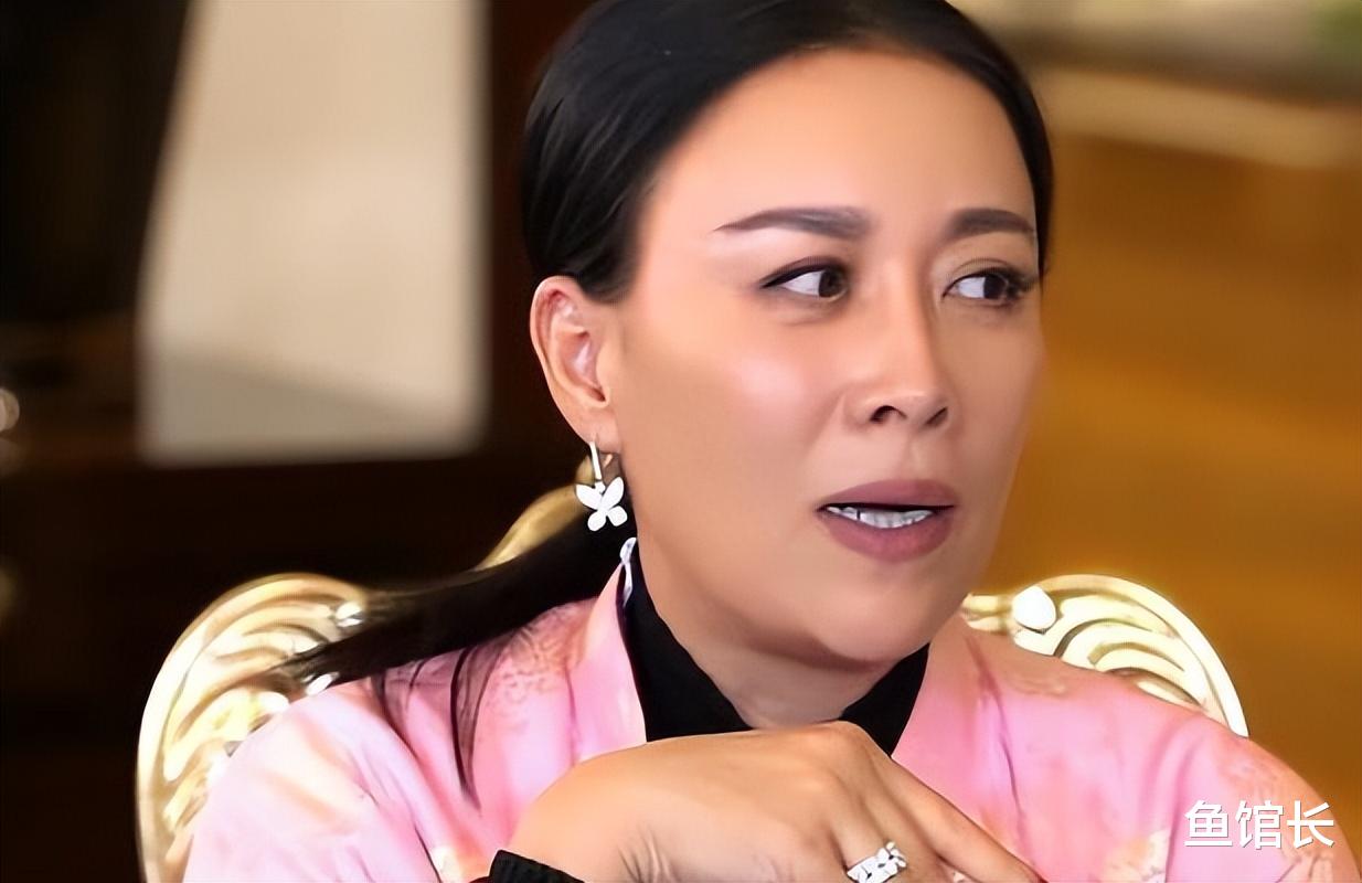 被那英狂扇3巴掌后,杨紫才明白,娱乐圈远比她想的还要残酷