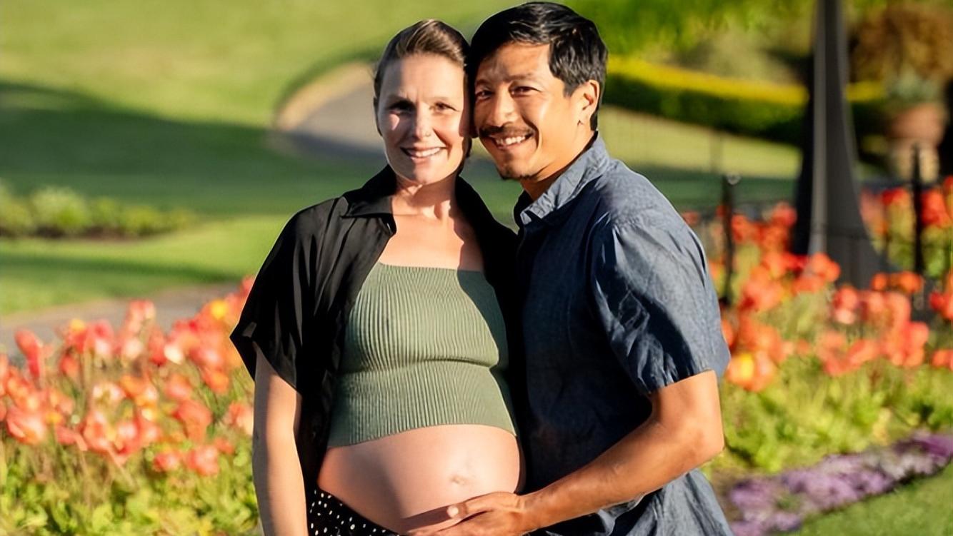 郑佩佩|恭喜！77岁郑佩佩荣升奶奶，洋儿媳宣布怀孕，穿露腰装开心晒孕肚