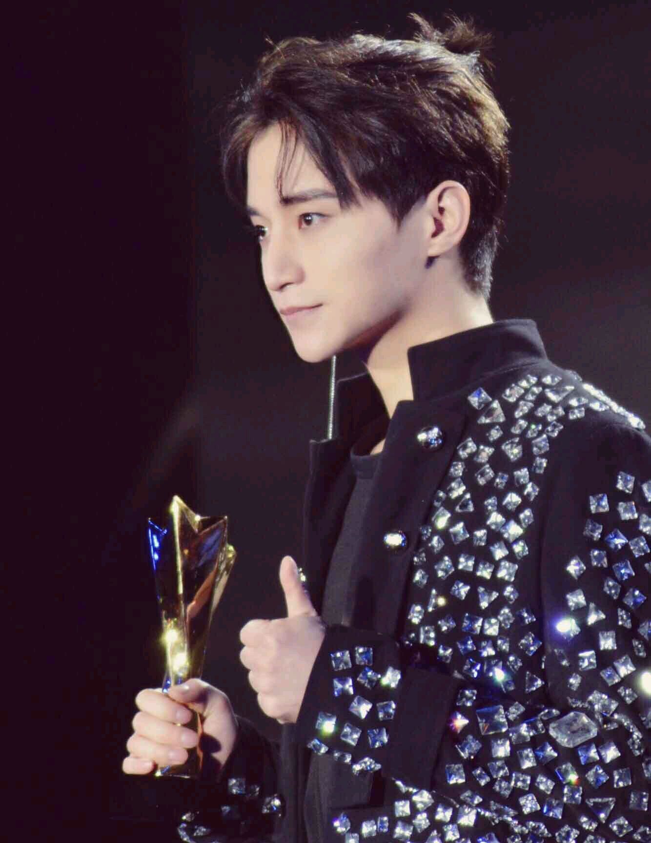 吴楚一曾经为陈牧驰付出这么多，为什么现在要闹得鱼死网破