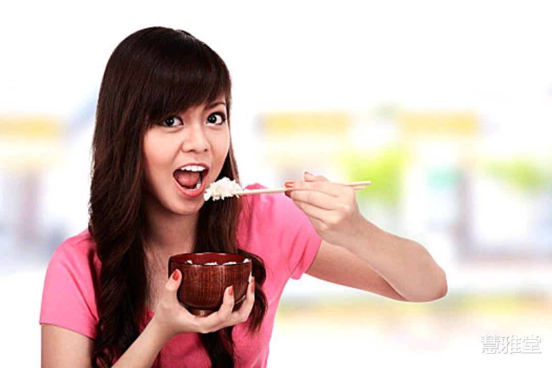 想要瘦肚子,有没有什么“狠招”?做好4件事,对自己狠点效果好