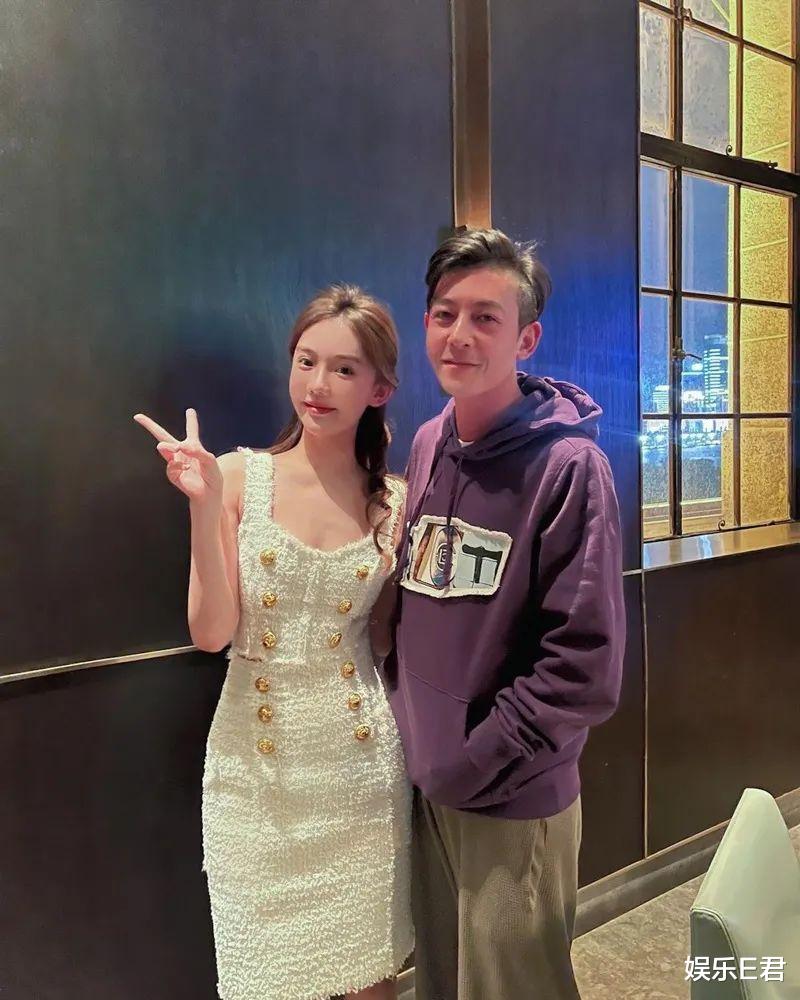 陈冠希与网红合照被称偶像，女方情史丰富，曾被曝与陈伟霆等有染