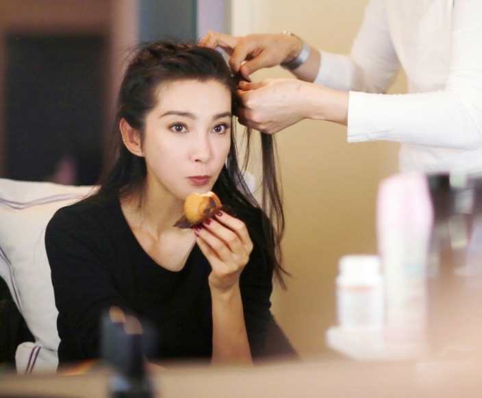 李冰冰|不婚不育的李冰冰,不再做谁的女人,只做冰冰的美人