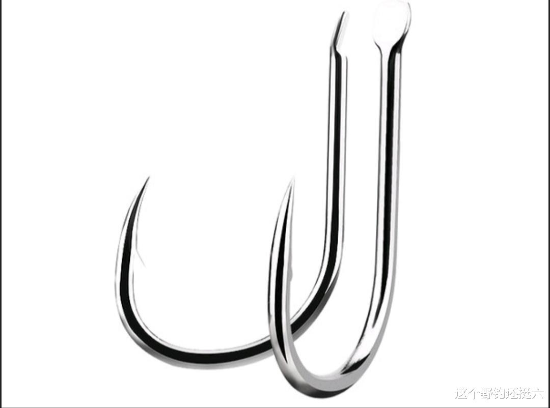 野钓鲤鱼你会用多大的鱼钩?切线跑鱼频频脱钩,多则就是钩用小了