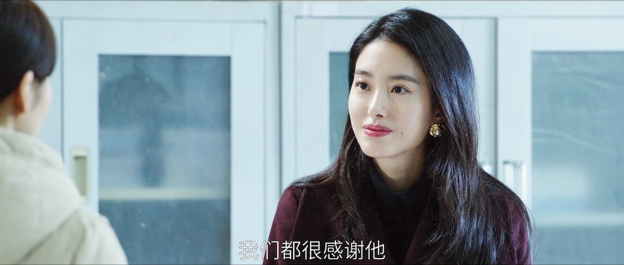 气质和骨相有多重要?杨采钰和张佳宁同框,根本不在一个水平线