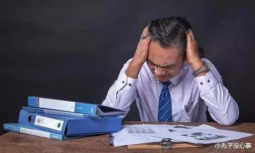 工人|打工人现状:年龄出现“红线”,到45岁连当菜贩都没资格?