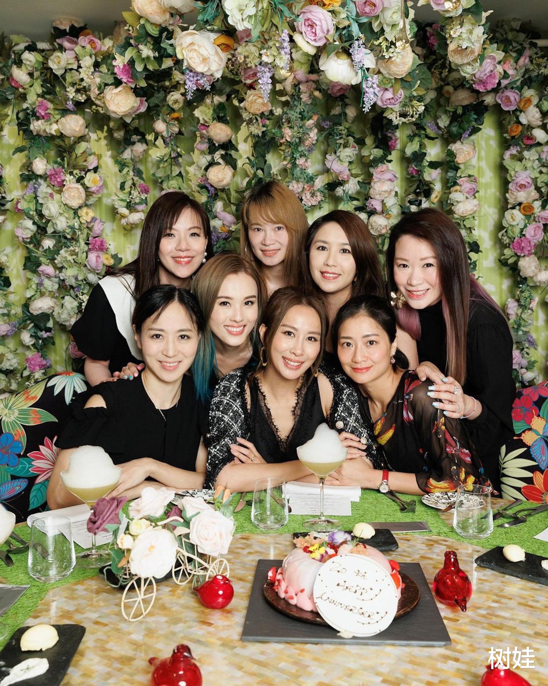 03年港姐聚会庆祝选美20周年,前三甲保养得宜已退圈,李施嬅缺席