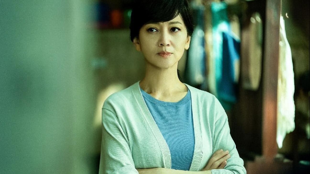 明明演技不咋地，却被捧成“老戏骨”，这8位演员演什么都一个样