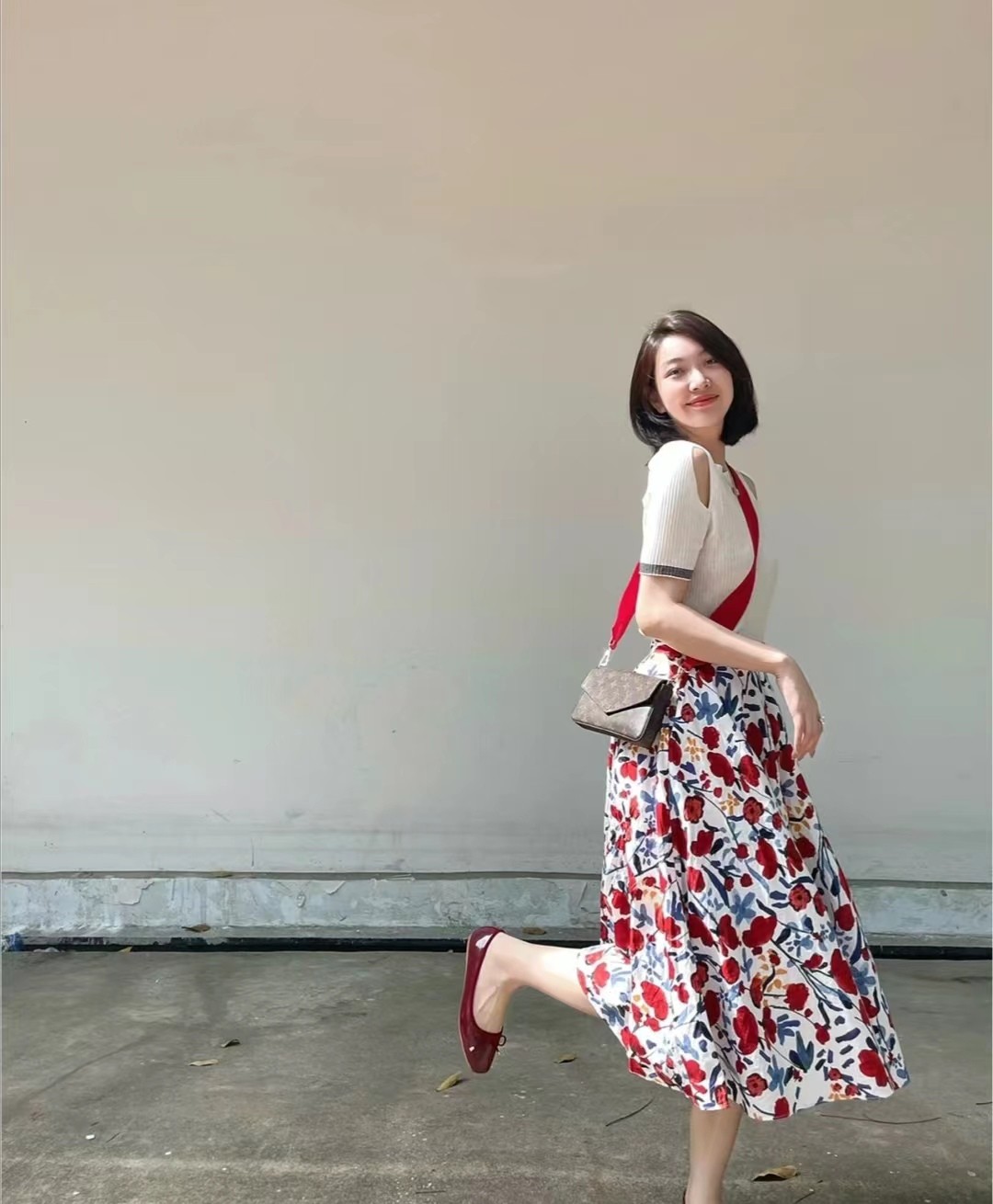 短发 短发才是打开夏天的正确方式!试试这几款发型,清新时尚又显年轻