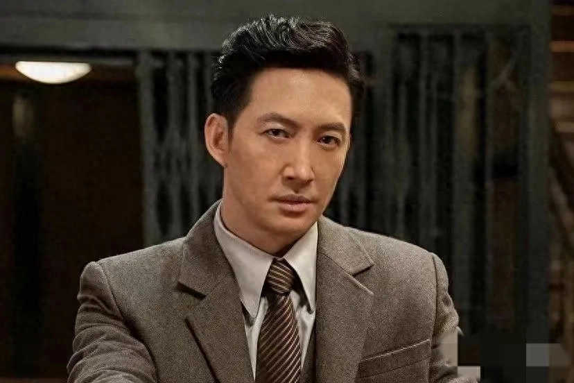 出道多年零绯闻,演技好还不油腻,一家子幸福,今45岁成人生赢家