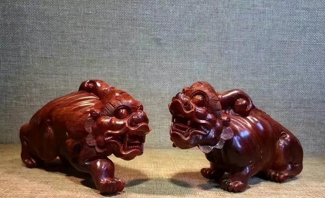 文玩|想用小叶紫檀雕个“招财神兽”,却不想雕出个“四不像”