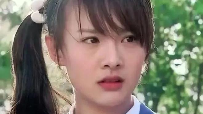 郑爽已成老赖，被法院正式公告！一家人在美国生活现状被曝光！