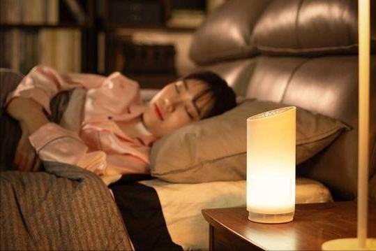 办公室|“哄睡师”披着合法外衣,进行“特殊交易”?有从业者已月入3万!