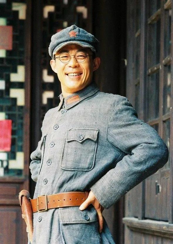陈赓大将|七版陈赓大将扮演者，他演过春晚小品，也是最被认可的，却是导演客串