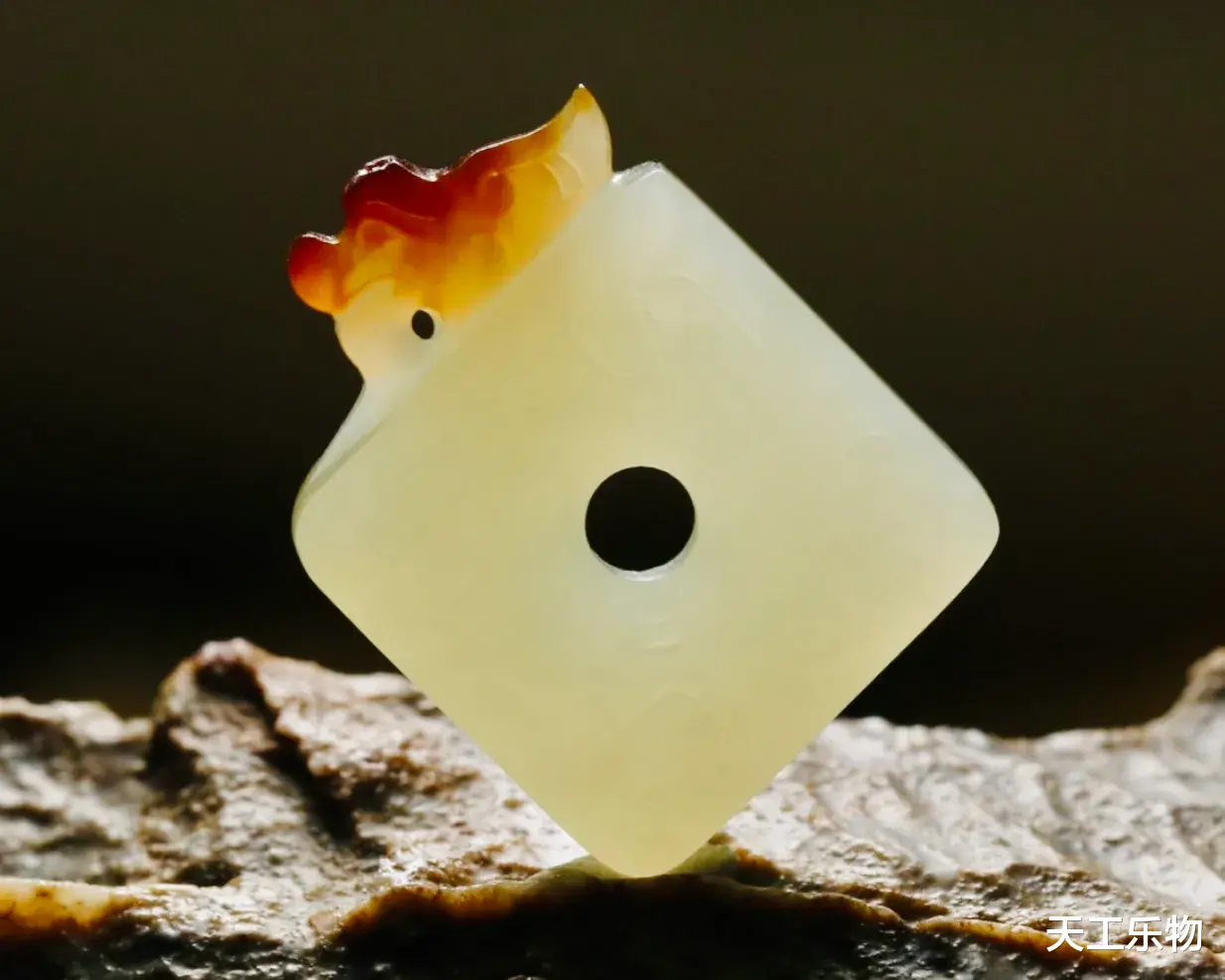 官窑|和田玉里无红玉？和田玉家族八大色彩分类！