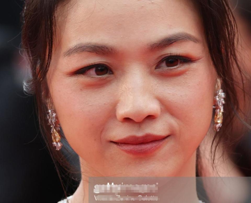 外媒镜头下的国内明星，大写的真实，刘亦菲变普通，刘诗诗扛住镜头