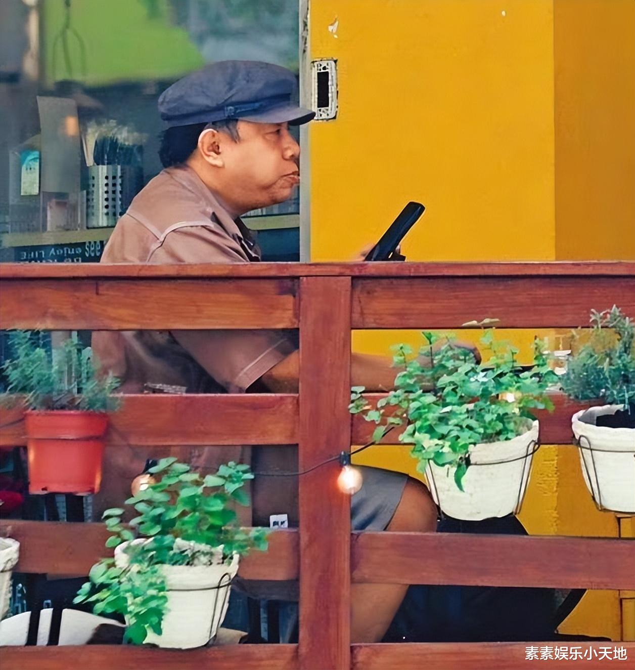 蔡康永|蔡康永恋情曝光：和年轻壮汉一起回家，对方帮他付款有说有笑