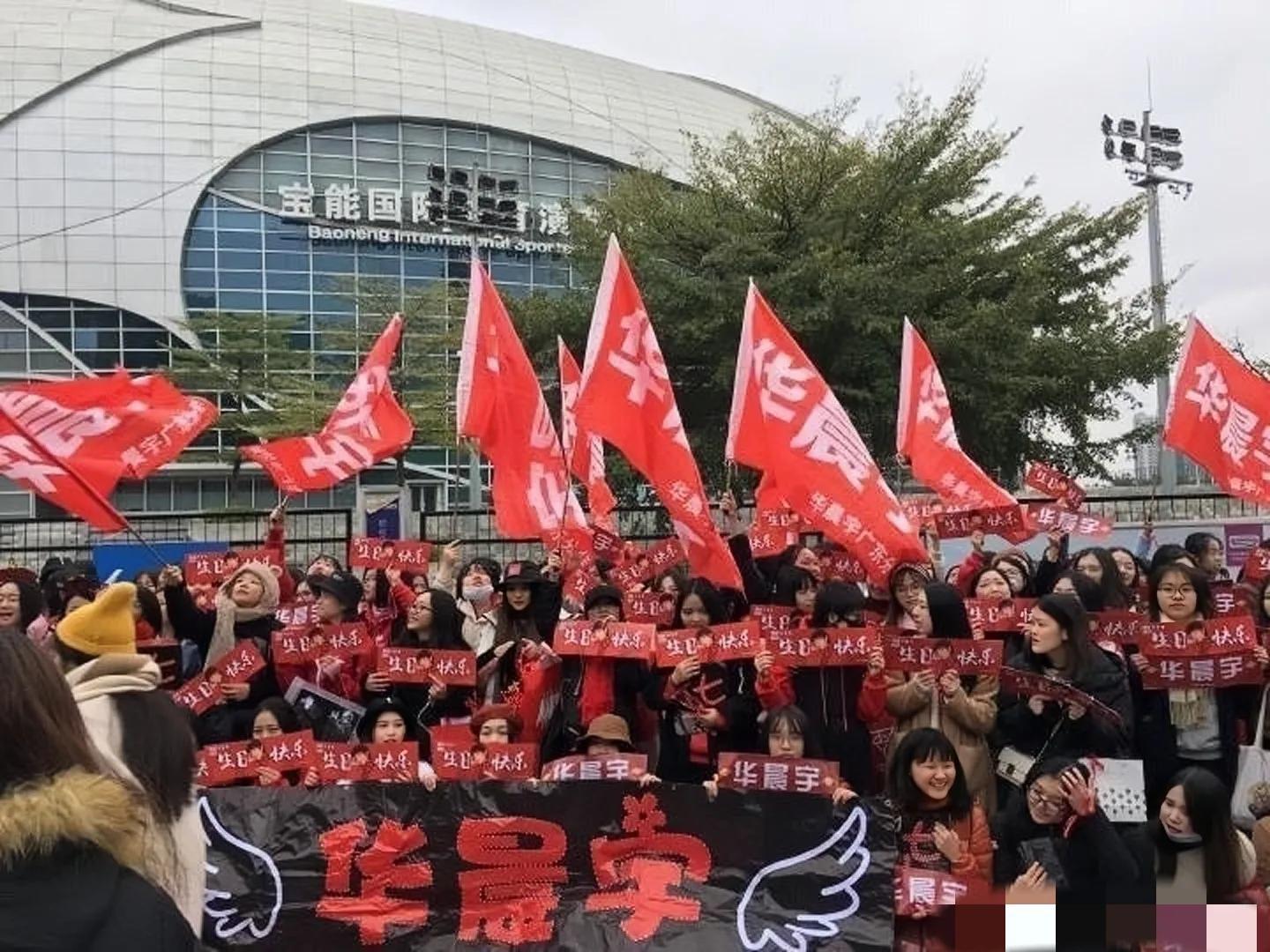 李翊君|李翊君：歌红人不红，真人竟然如此性感