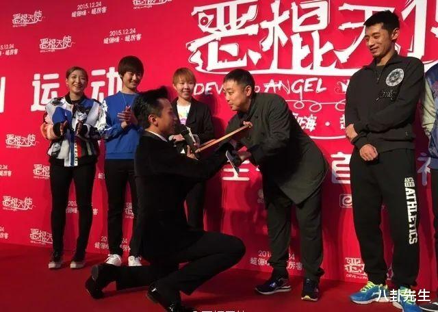 邓超|邓超翻车了?新片定档半个娱乐圈帮宣传,却因一件小事被嘲讽