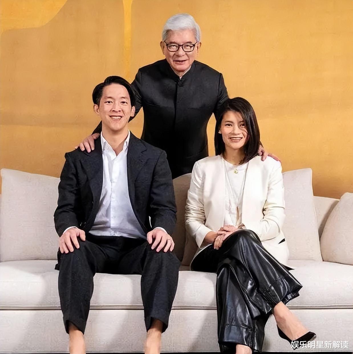 朱玲玲|朱玲玲再抱新孙后，富豪老公与子女罕合影，未来继承人曝光