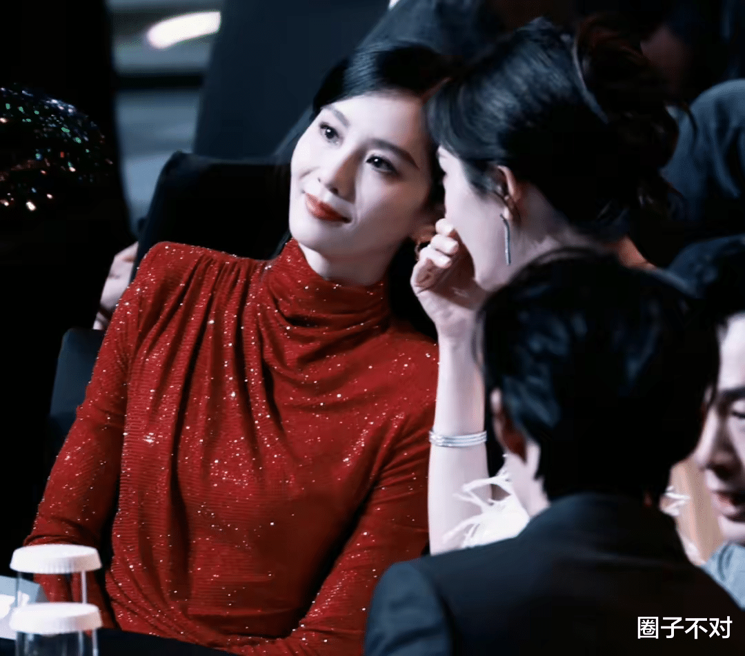 尖叫之夜成“照妖镜”，谁搞事情、谁心机，明星小动作全照出来了