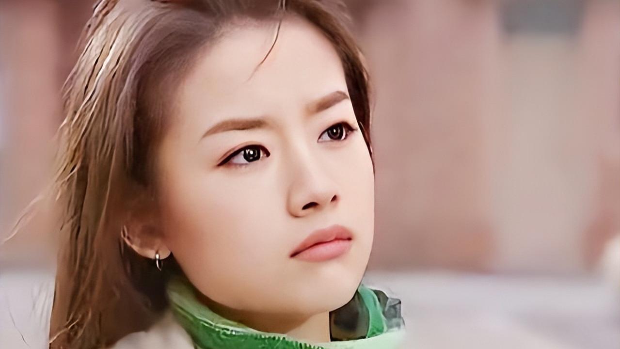 董洁|每天亲100次嘴，喊儿子爸爸，董洁对顶顶的母爱让人窒息