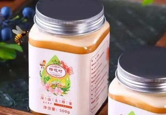 这种假蜂蜜就别再买了,一张卫生纸,真假立马“现形”,试一试