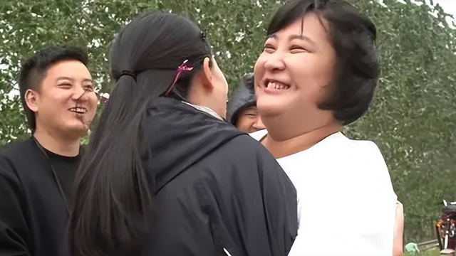 暴瘦50斤的贾玲，彻底揭开了沈腾的尴尬处境，两人境况天差地别