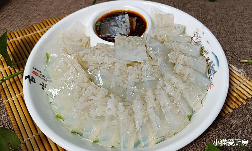 猪皮冻|猪皮不要再扔掉,教您熬制成皮冻,营养又味美,大人孩子都爱吃