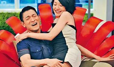 闪电侠|强吻、撩汉、乱认爸爸,这6位女星是真没有分寸感,还是耍流氓?