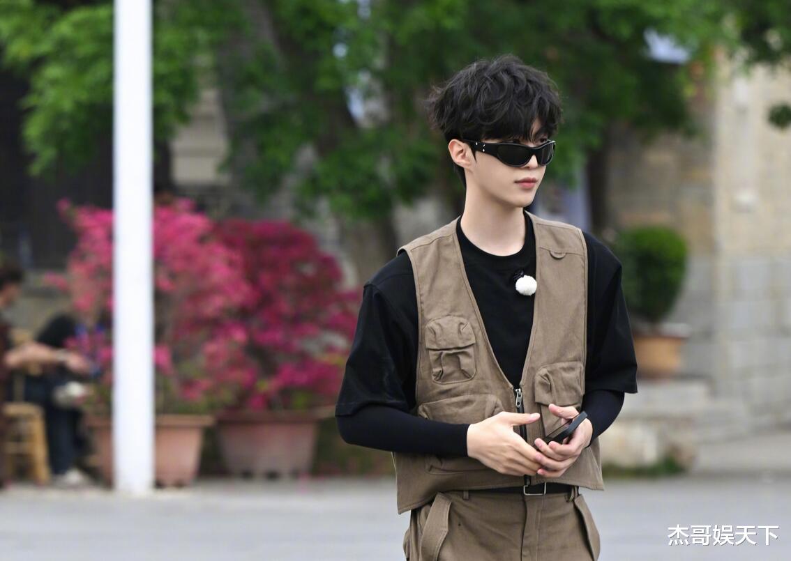 范丞丞|范丞丞的“不怕丢人”，薛凯琪的“没脸见人”，让《跑男》赢麻了