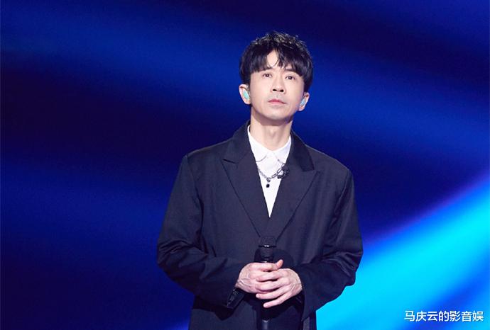 这次陈卓璇站得足够高，《我们的歌》搭档光良，已经初具冠军相