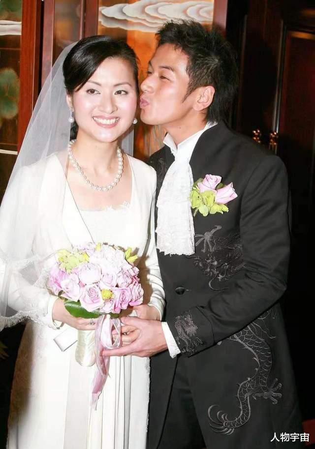 他是无线新5虎之一,姐夫是TVB高层,娶上市老板女,生3孩超级顾家