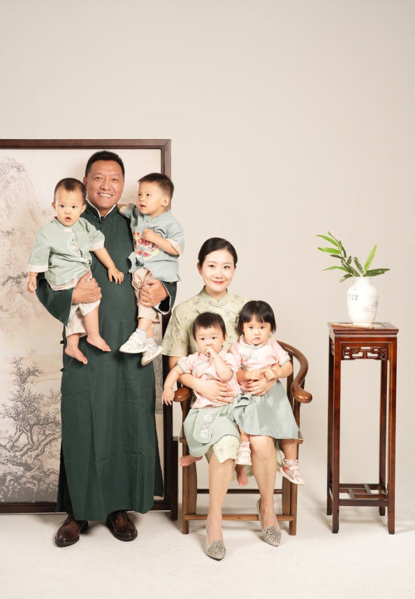 外来媳妇本地郎再也见不到的美女,“处长夫人”刘亚菲已回归家庭