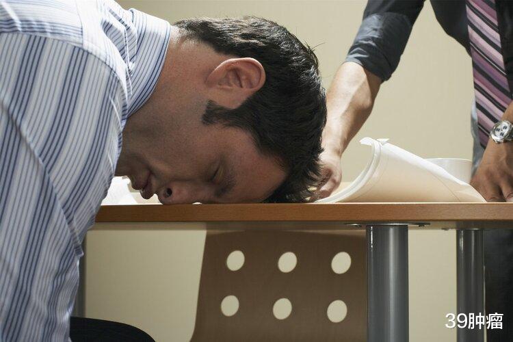 午睡可能影响寿命！医生提醒：50岁以后，牢记午睡“四不要”