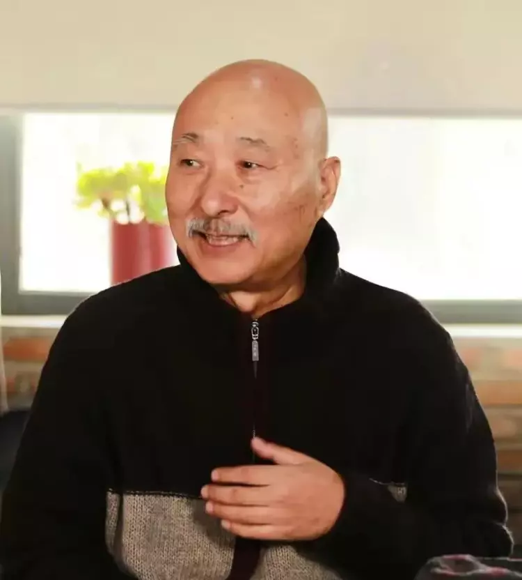 陈佩斯|陈佩斯:四个孙子一年学费120万,外加俩保姆跟随照顾,压力太大