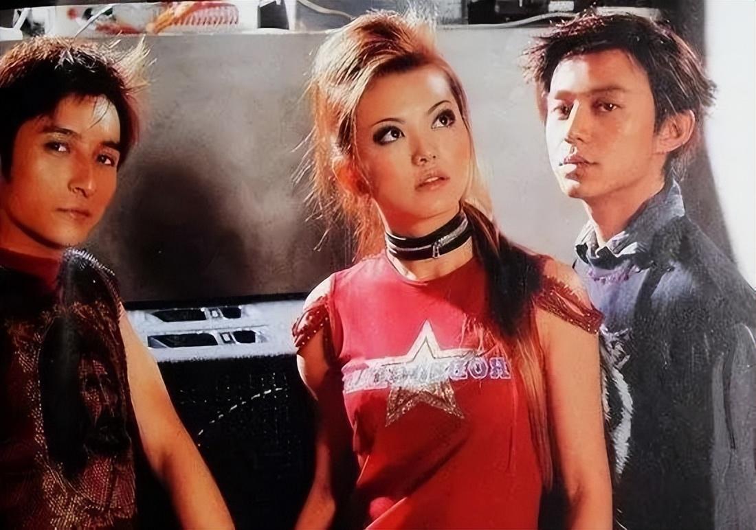 刘秀盈|何炅,资本狂欢的“弃子”,将娱乐圈的丑陋体现得淋漓尽致