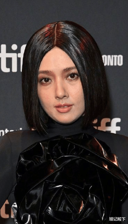 “消失的郭碧婷”上热搜,近照苍老憔悴不敢认,连声音也被豪门抹去了