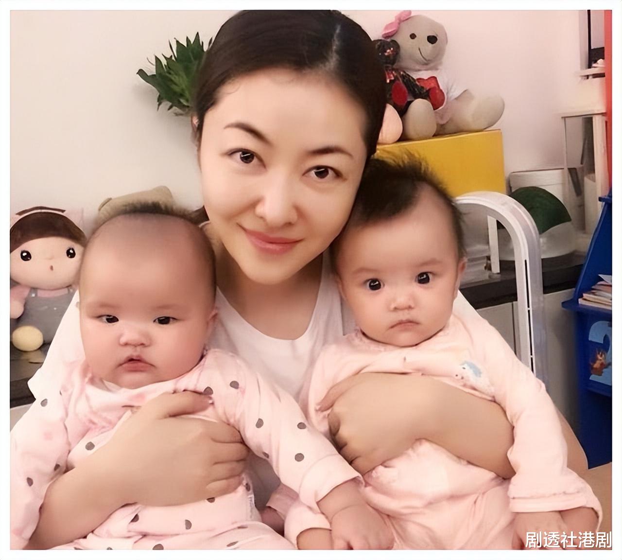 熊黛林|再强调无偏心！知名港星双胞胎女儿颜值差距大，被指就爱漂亮那个