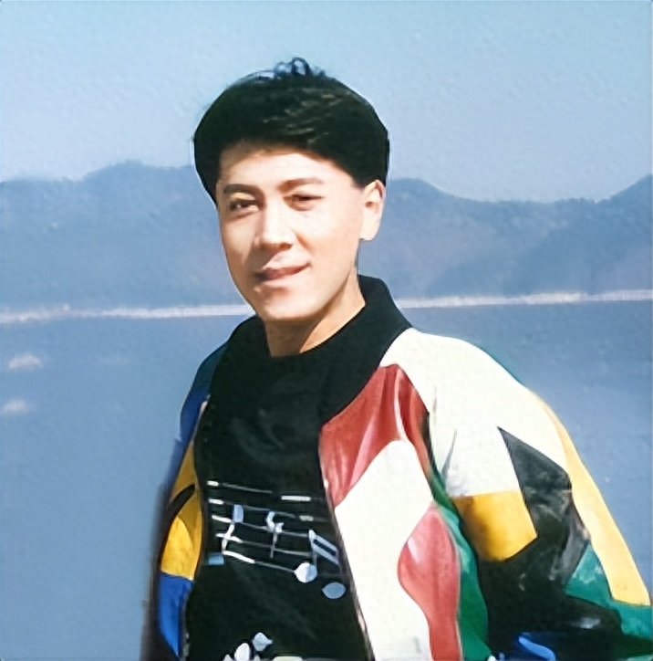 应开除军籍的7位明星,圈钱穿和服,给军人抹黑,一个比一个丢脸