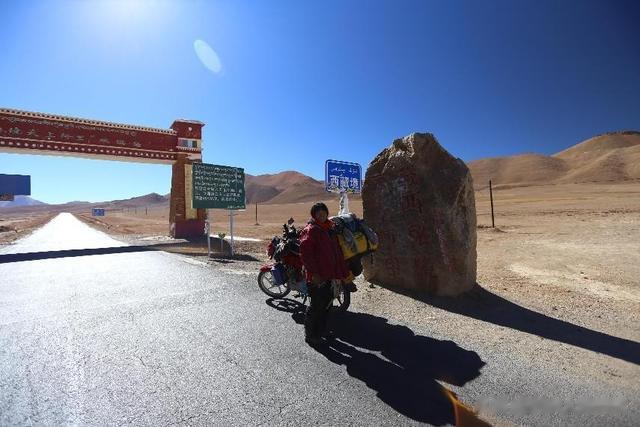旅行|我川妹子,32岁不结婚不生孩,骑摩托环游全国,一年行36000公里