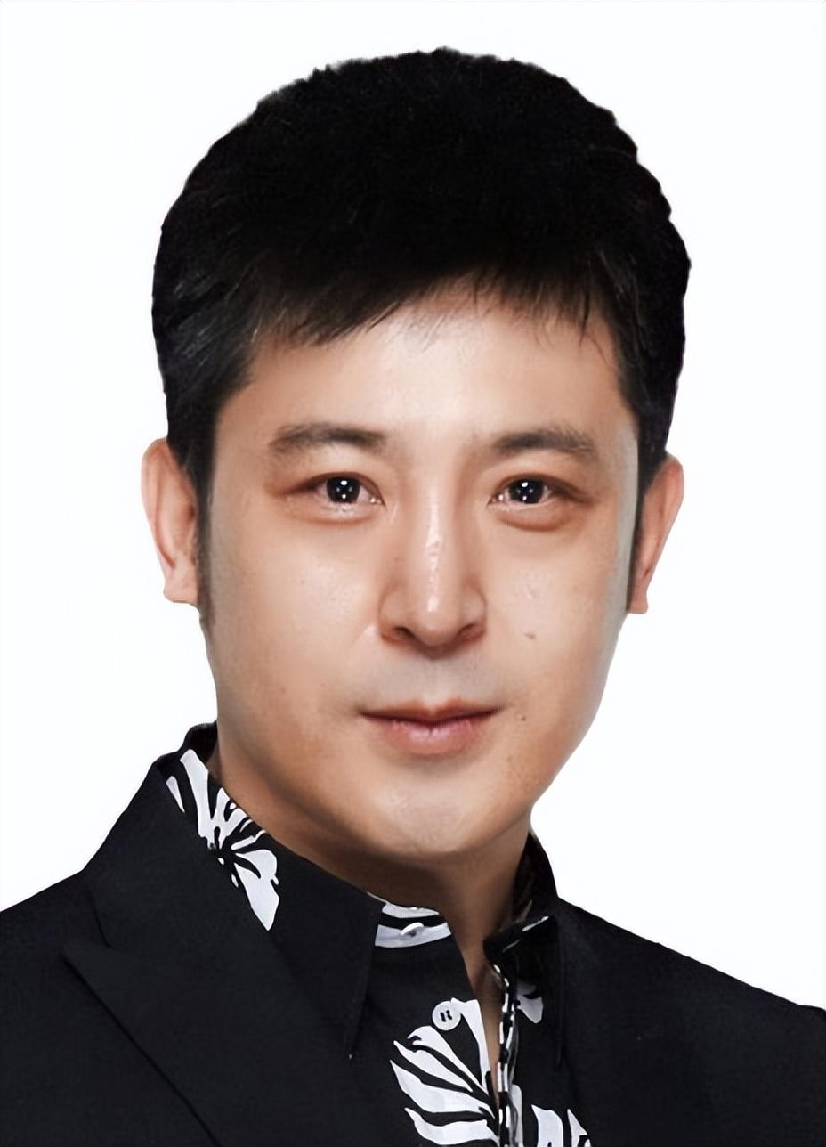 明着吃软饭？17次上春晚竟然全是老婆的功劳，结婚27年被拿捏死