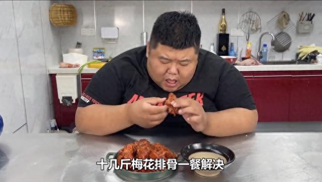 “吃播四巨头”现状:2年没俩,恩克吐血、上呼吸机,狂吃不减肥