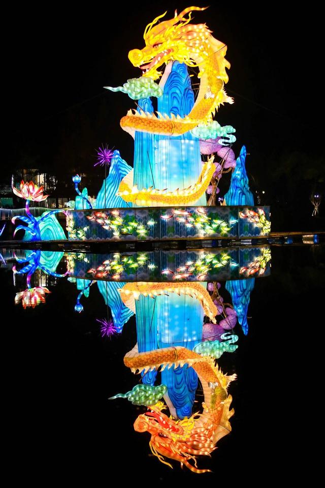 游山川|央视聚焦东湖龙年灯会，水陆空视觉盛宴好惊艳