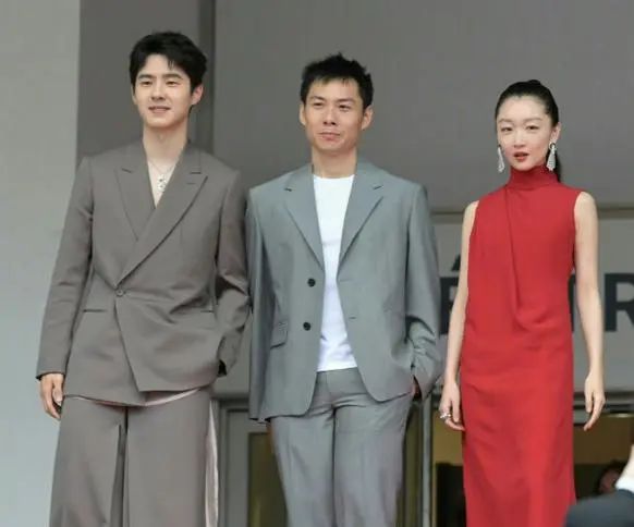 周冬雨怀孕照曝光？刘昊然喜当爹？