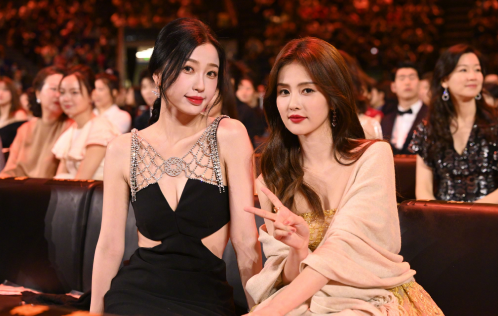 拍一部扑一部，她把所有运气都用来跟顶流谈恋爱了？