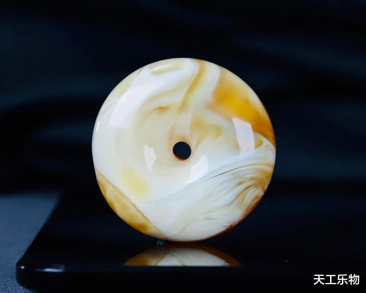 翡翠|国人之选和田玉！八大玉石的优点与缺点！
