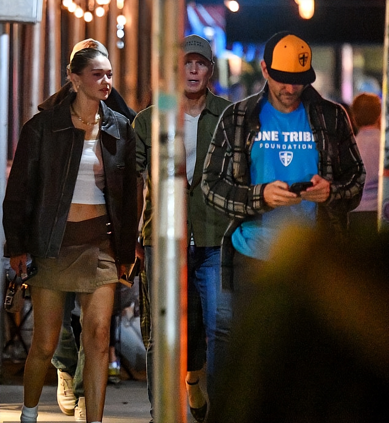 超模Gigi和伊莲娜前任热恋?两人约会,伊莲娜和吉娘娘前夫在一起