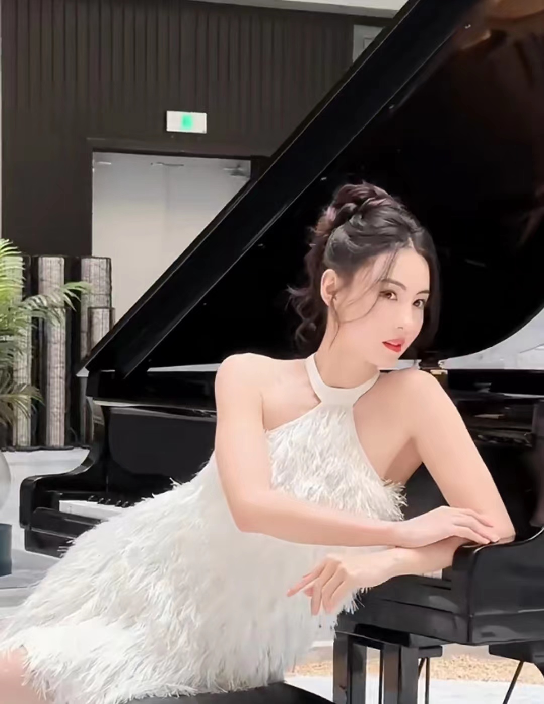 张柏芝的颜值与才华，内外兼修的完美典范